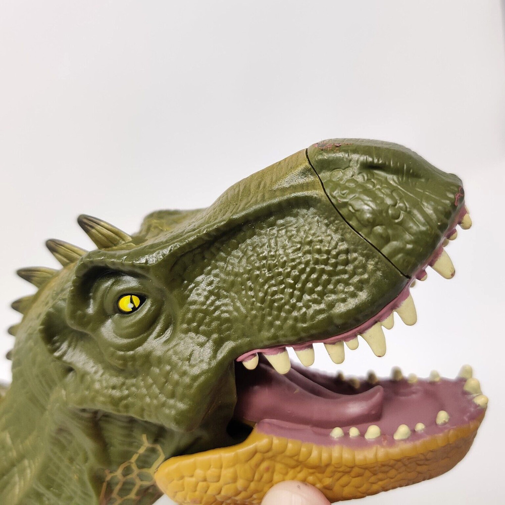 Jurassic World Tyrannosaurus T Rex Hybrid FX Dinosaur Chomping Roar Spikes 16"